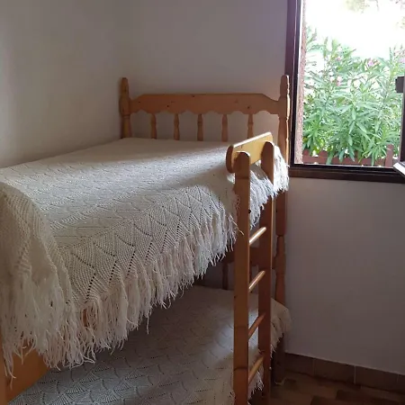 Mitoyenne Climatisee Avec Piscine Et Parking Pour 6 Pers - Fr-1-607-123