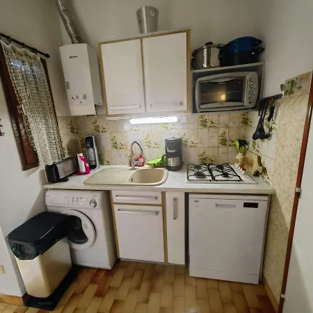 Mitoyenne Climatisee Avec Piscine Et Parking Pour 6 Pers - Fr-1-607-123 *