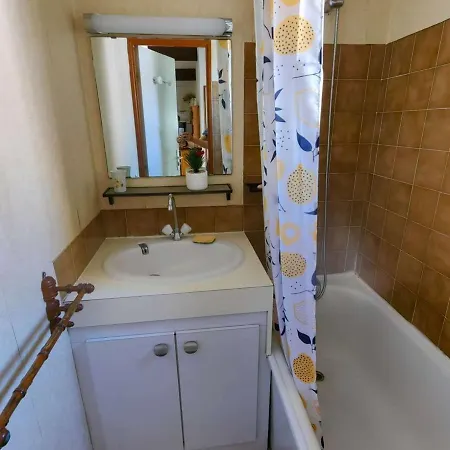 Vila Mitoyenne Climatisee Avec Piscine Et Parking Pour 6 Pers - Fr-1-607-123 *