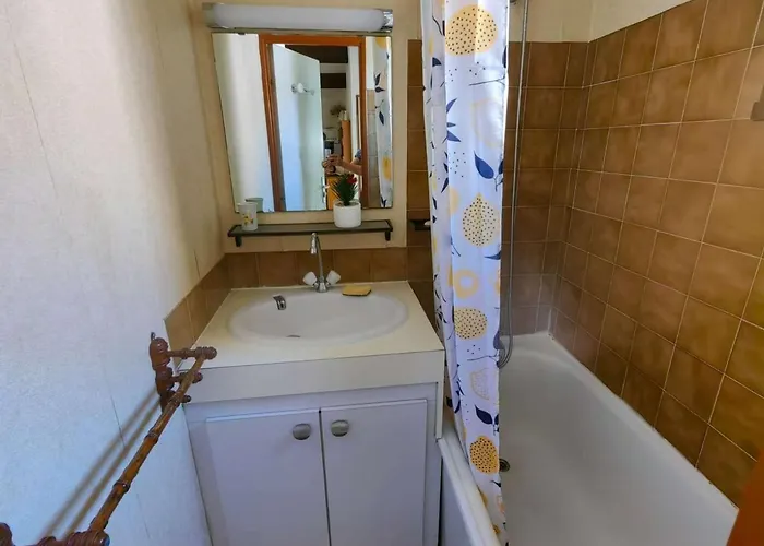 Вілла Mitoyenne Climatisee Avec Piscine Et Parking Pour 6 Pers - Fr-1-607-123 *